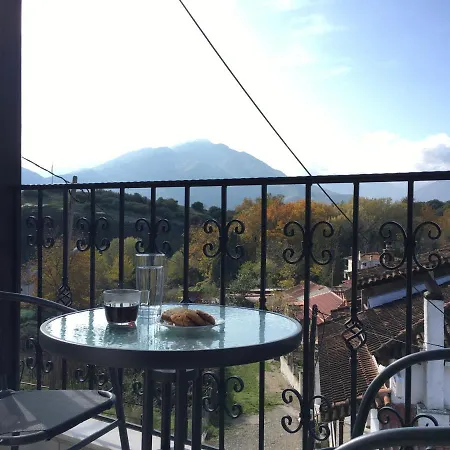 Maro's Family House In Kastraki *